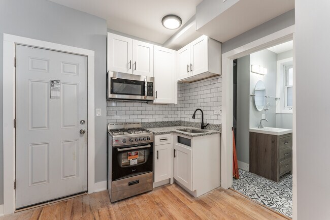 Foto del edificio - 1622 W Beach Ave