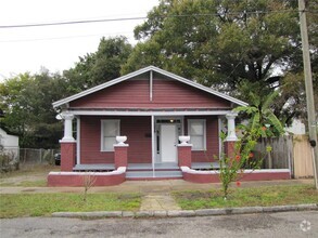 Building Photo - 1026 E 15th Ave