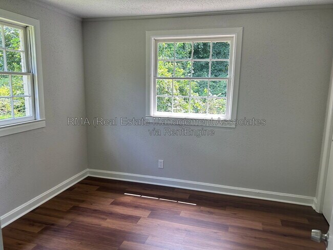 Foto del edificio - 1340 Drewery Ave