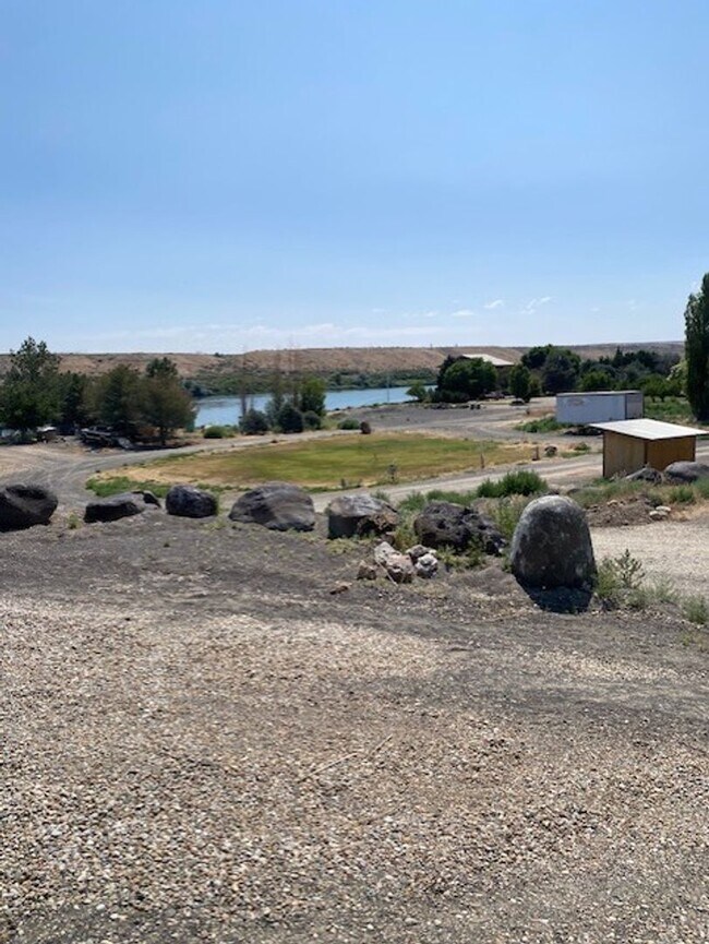 Foto del edificio - True Western Living On The Snake River