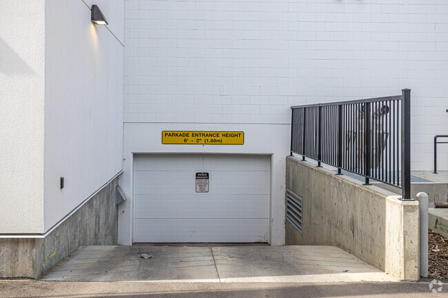 Photo du bâtiment - @81