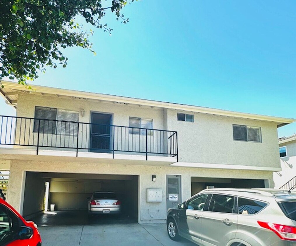 Primary Photo - Charming 2+1 Condo