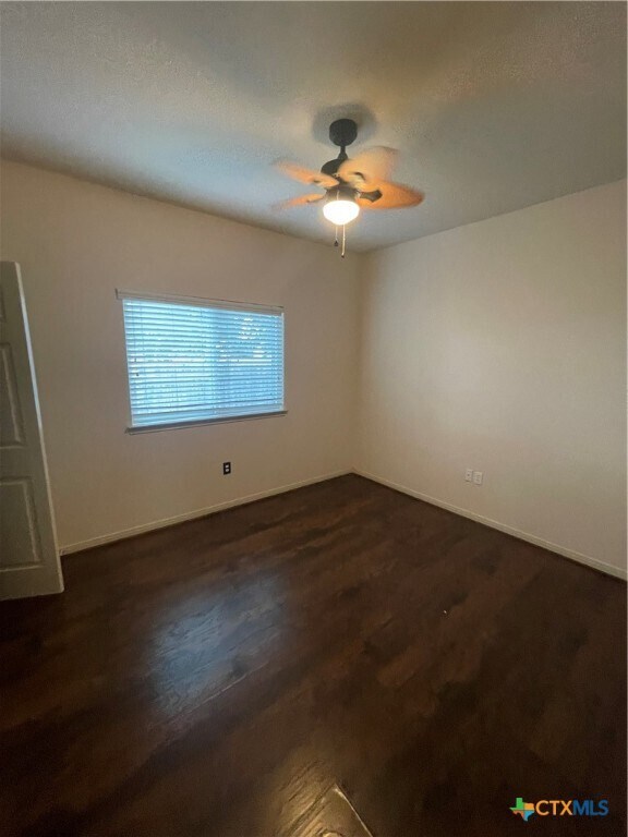 Foto principal - 101 Red Oak Ct