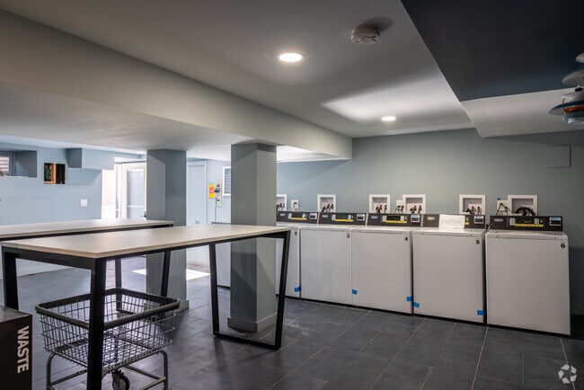 Laundry Room - Hampton Gardens