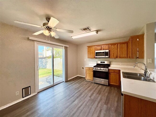 Foto del edificio - 17212 Hamilton Point Cir