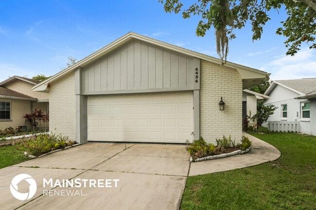 Building Photo - 4454 Sandhurst Dr