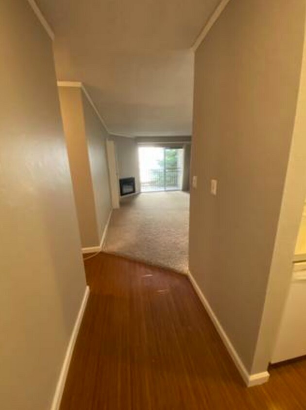 Primary Photo - 376 Imperial Way