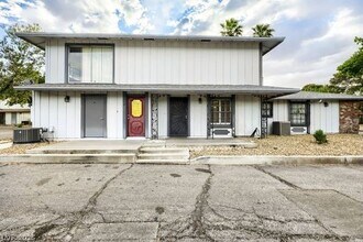 Building Photo - 1377 Lorilyn Ave