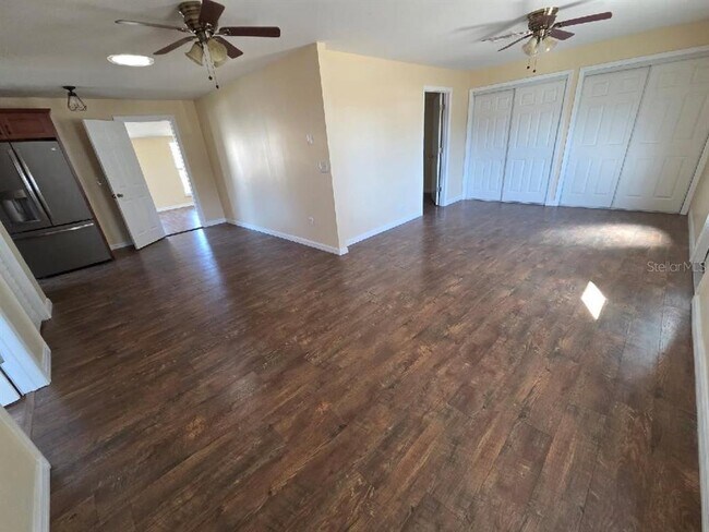 Foto del edificio - 36627 Eiland Blvd