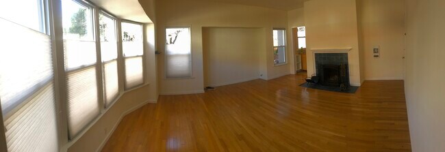 Foto del edificio - 352 Palm Ave