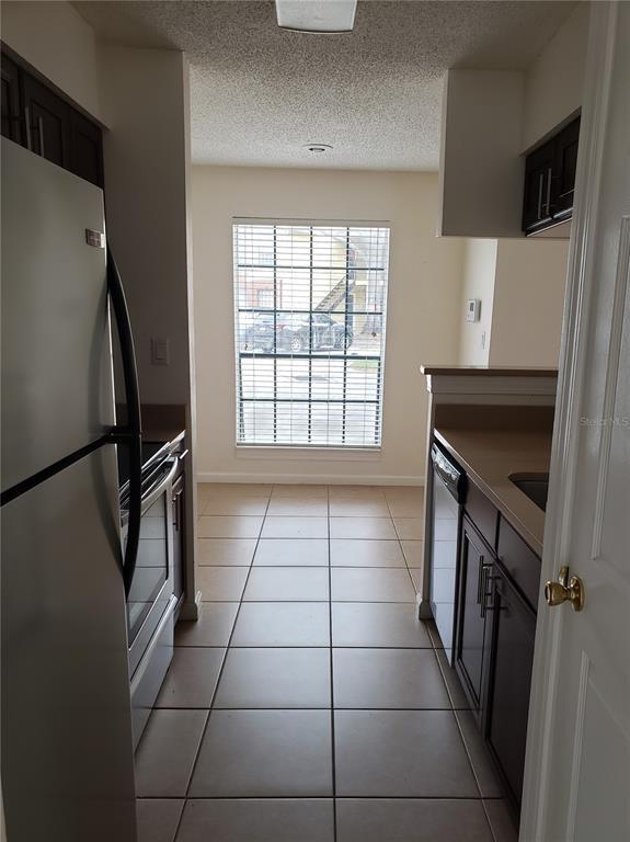 Building Photo - 8728 Mallard Reserve Dr