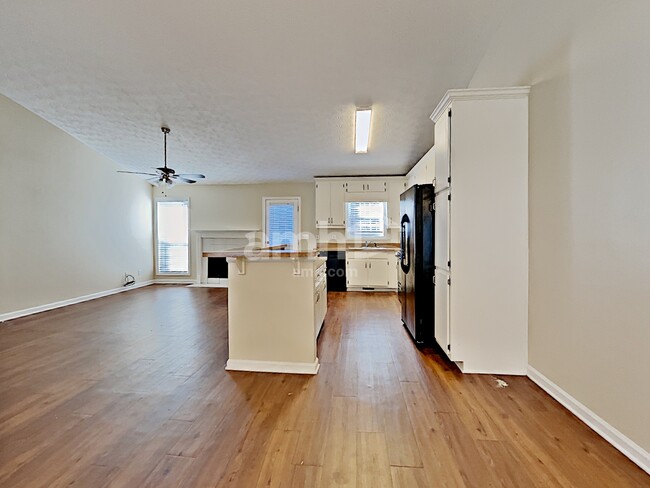Foto del edificio - 5088 Memory Lane