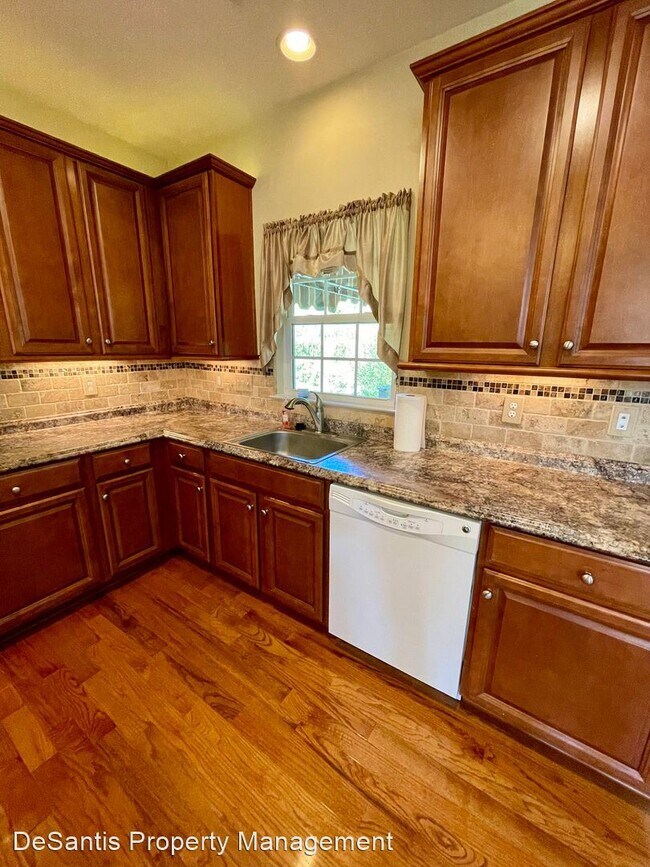 Building Photo - 3 br, 3 bath House - 192 Broadstone Drive
