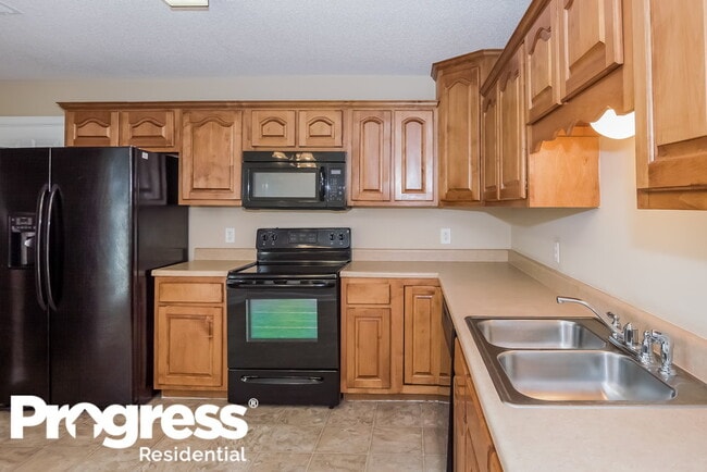 Building Photo - 6573 White Hawk Ln