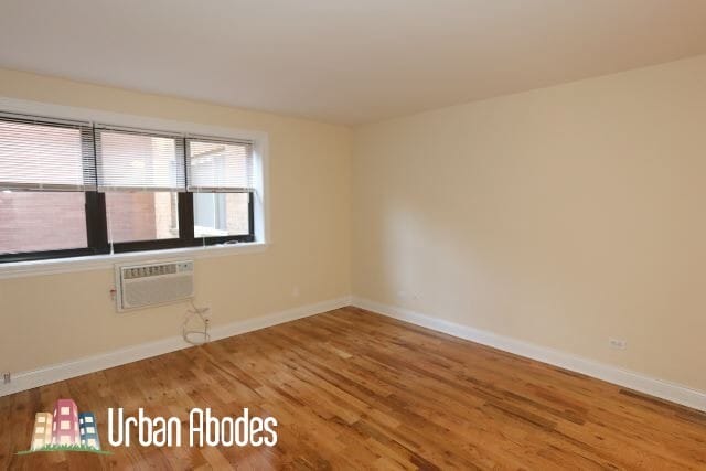 Building Photo - 555 W Arlington Pl