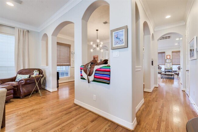 Foto del edificio - 1504 W 23rd St