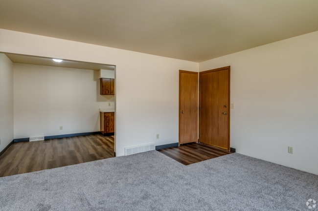 Interior Photo - Maple Court Apartments