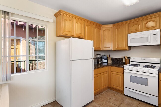 Foto del edificio - 1102 W 29th St