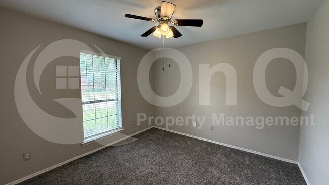 Foto del edificio - 416 W Oak St