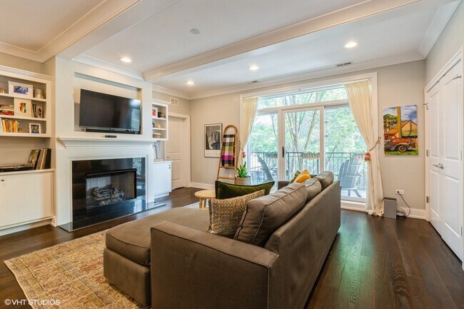 Foto del edificio - 5202 N Oakley Ave
