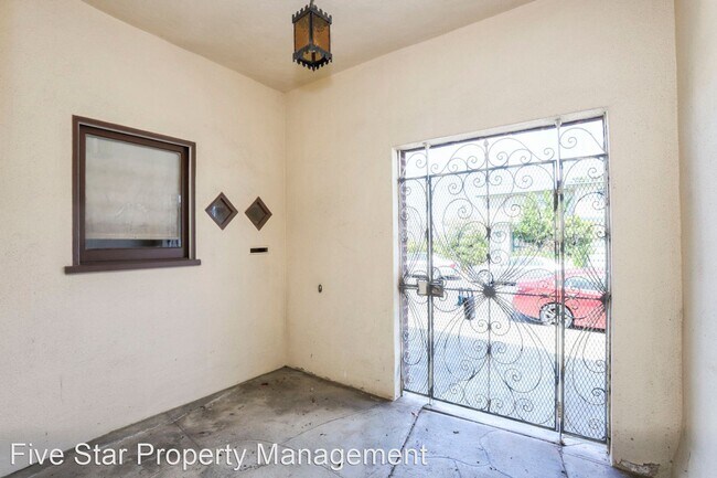 Building Photo - 2 br, 1 bath House - 1050 Brussels St.