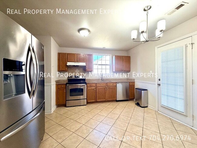 Photo - 4291 Cochran Rd House