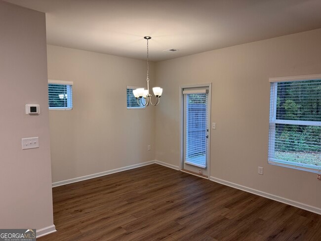 Building Photo - 11 Huntley Trce