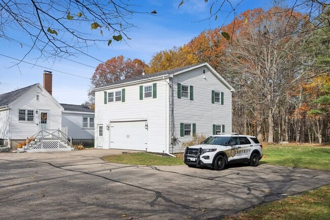 Foto del edificio - 1087 Littlefield Rd