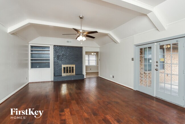 Building Photo - 1517 Clear Point Dr