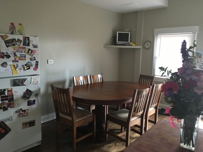 Foto del edificio - 3749 N Clifton Ave