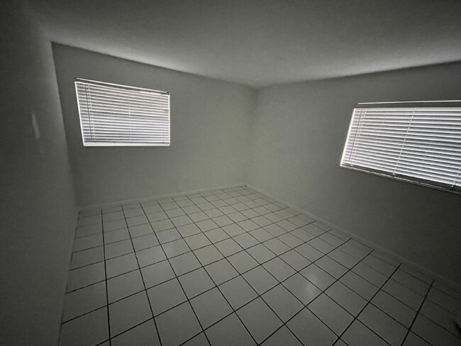 Foto del edificio - 2-bedroom, 2-bathroom Duplex available.