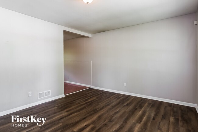 Foto del edificio - 8263 Kendrick Rd