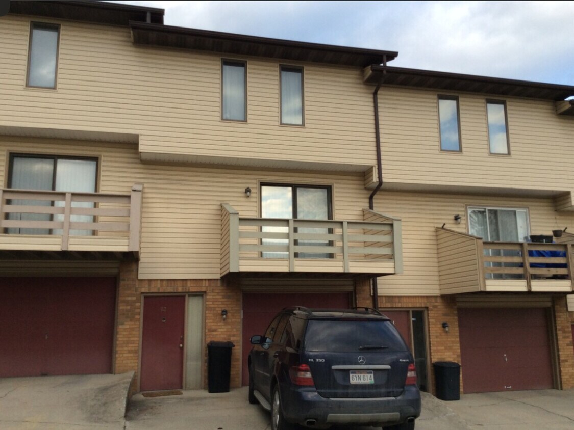 Primary Photo - 1343 Headlee Ave