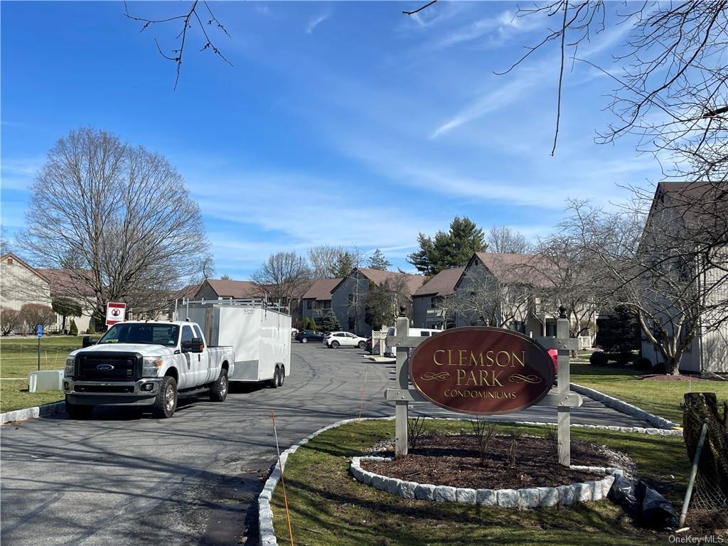 5 Sycamore Dr, Middletown, NY 10940 Condo for Rent in Middletown, NY