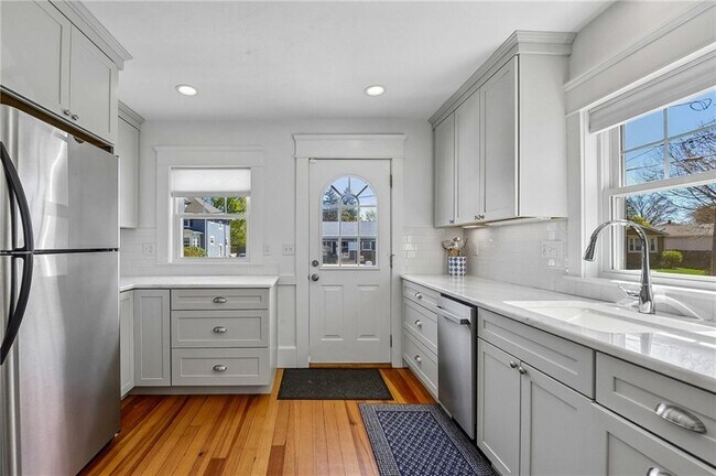 Foto del edificio - 117 S Atlantic Ave