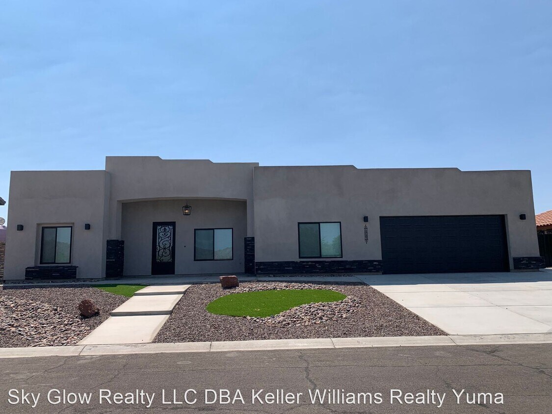 3 Br 2 Bath House 14143 E 48th St House For Rent In Yuma Az Apartments Com