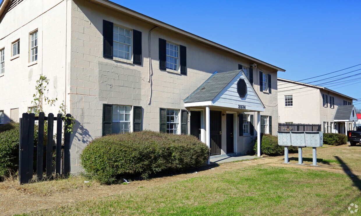 Sullivan Garden - 3034-3044 Fairwest Pl
