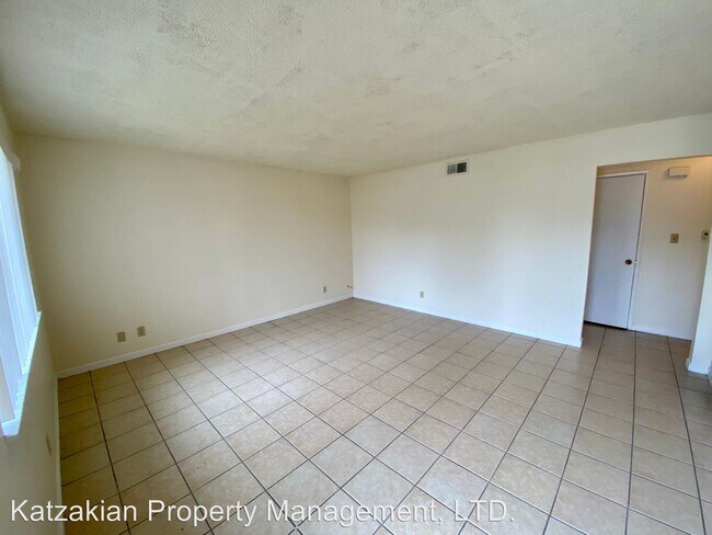 Building Photo - 2 br, 1 bath House - 2920 Peachtree Dr. #1