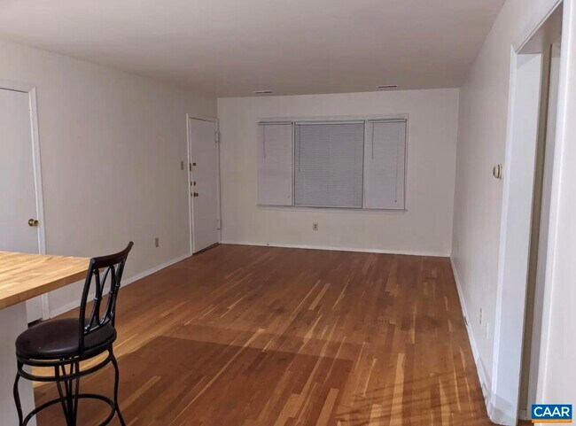 Building Photo - 144 Hessian Hills Cir