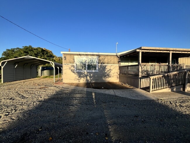 Foto del edificio - 16340 Sycamore Ave