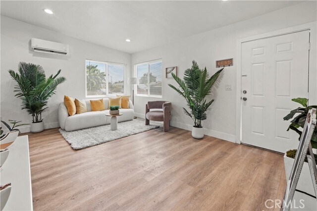 Foto del edificio - 13154 Cedar St