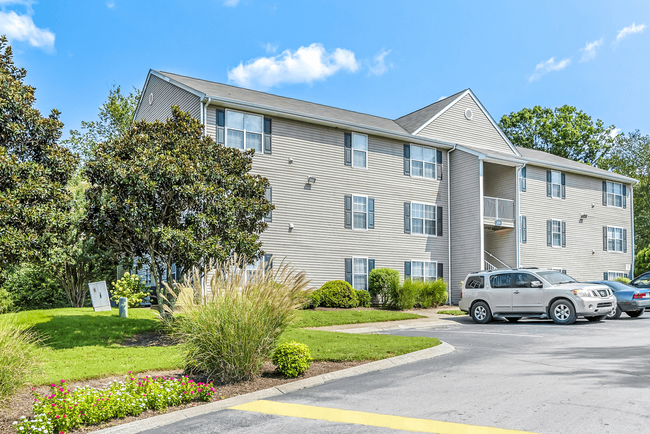 Foto del edificio - Columbia Hills Apartments