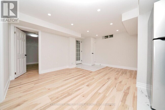 Photo du bâtiment - 35 Hewlett Crescent