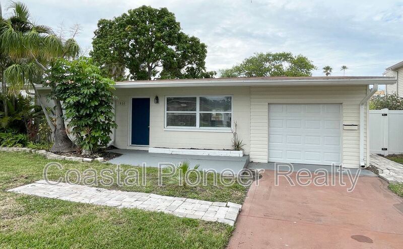 Foto principal - 1835 Nevada Ave NE