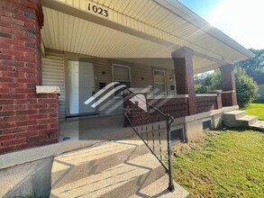 Building Photo - 1023 Clover St