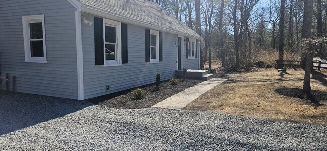 Building Photo - 288 Cathole Rd