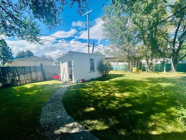 Foto del edificio - 245 N 100 W