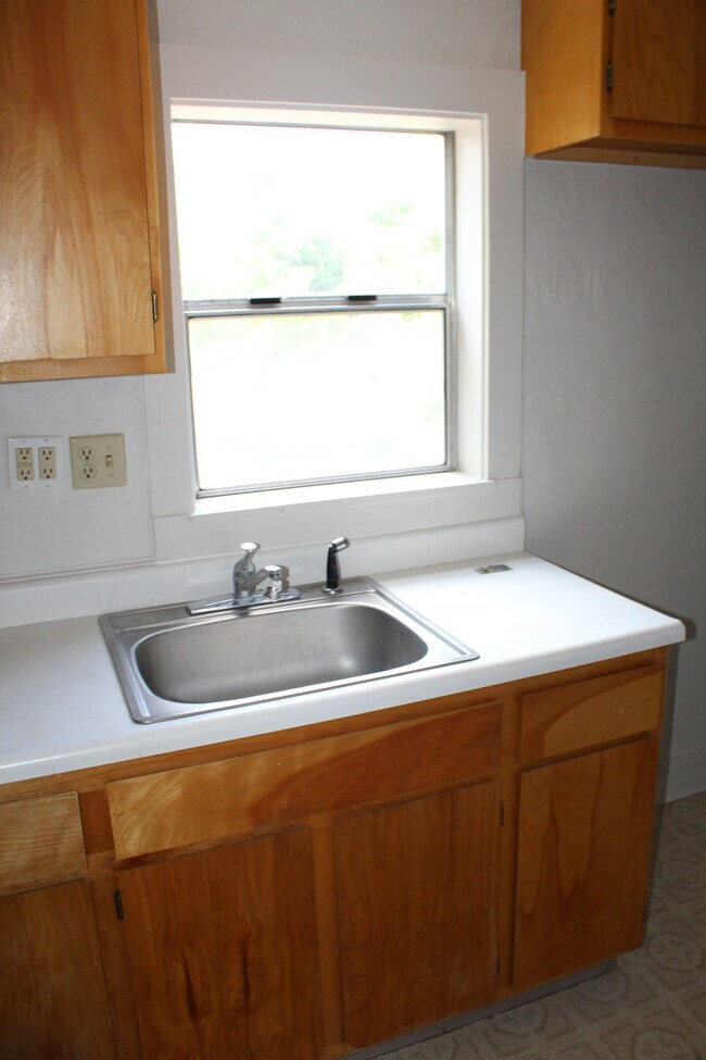 Foto del edificio - 1518 Siskiyou St