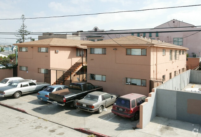 Building Photo - 4661 Meade Ave