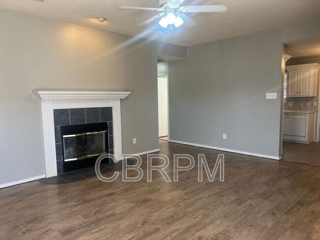 Building Photo - 6710 4th St